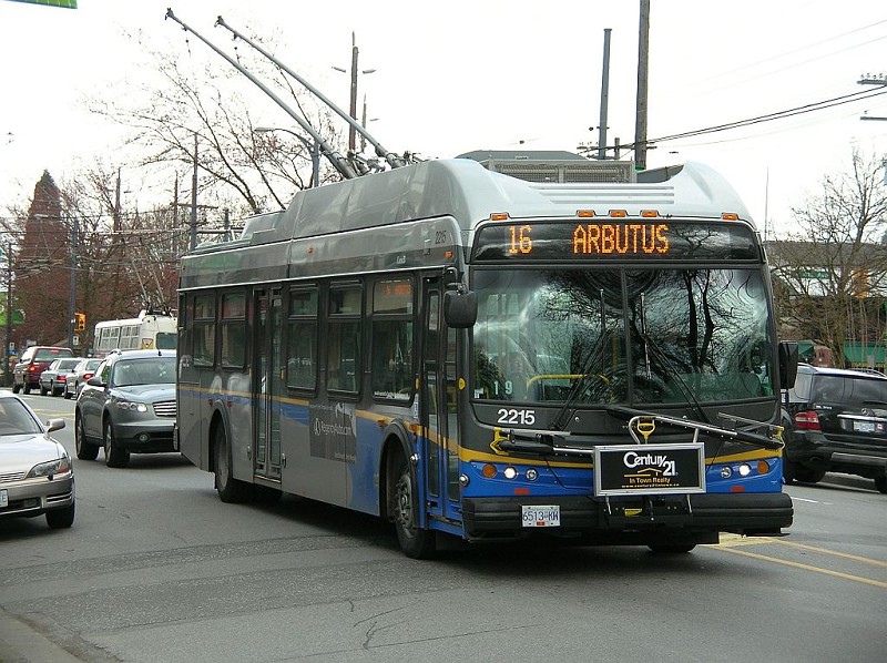 translink-etb-2215-e40lfr-on-arbutus-2008-0410.jpg